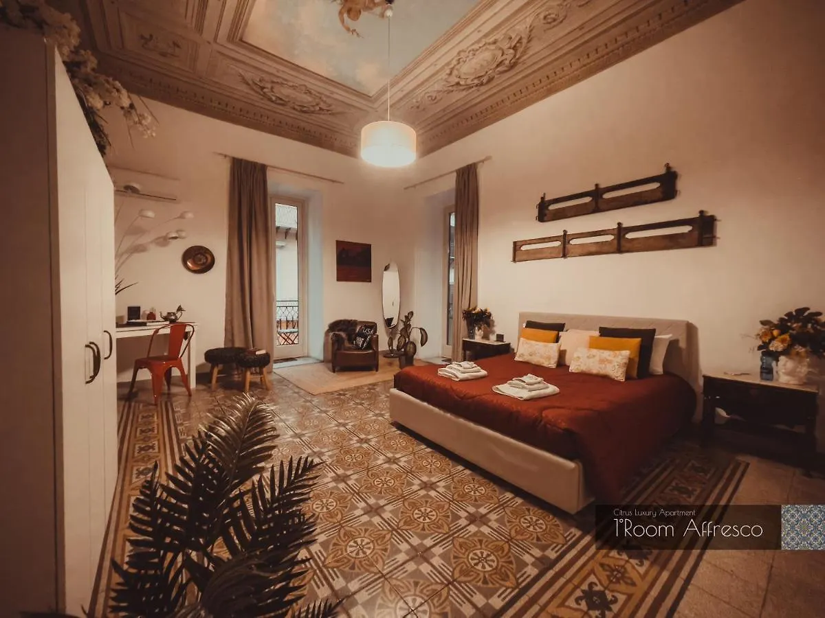 Citrus Luxury Apartment - Holiday Apartment With Up To 3 Bedrooms In Palermo Center Feriehus